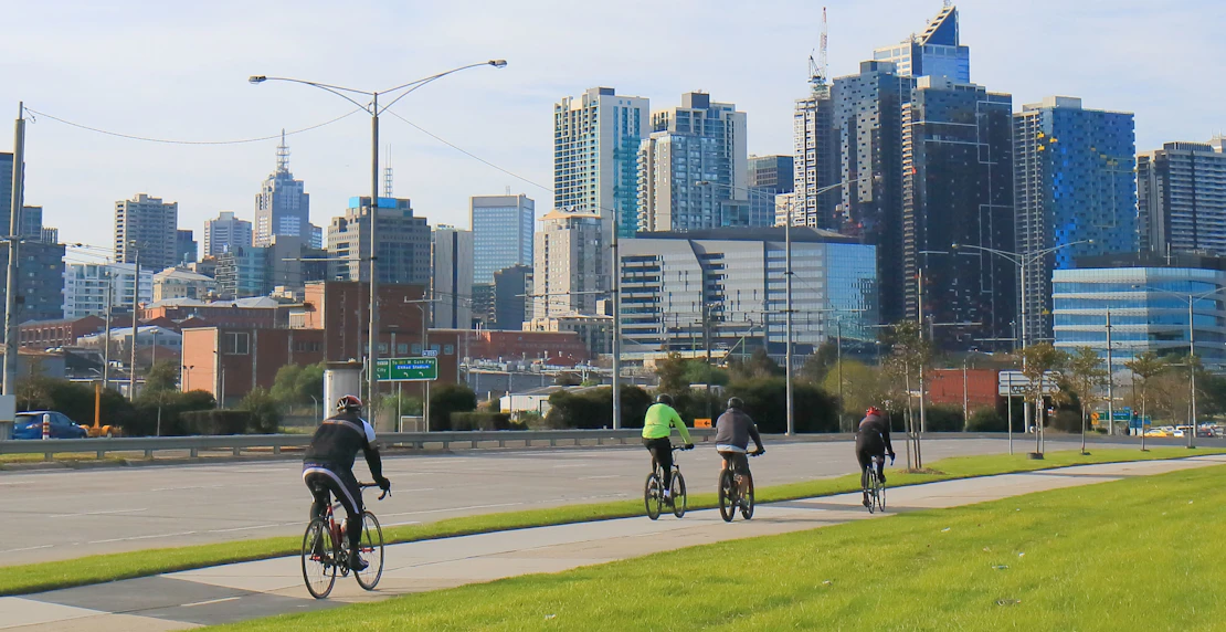 Cyclists Melbourne ridetowork blog resize